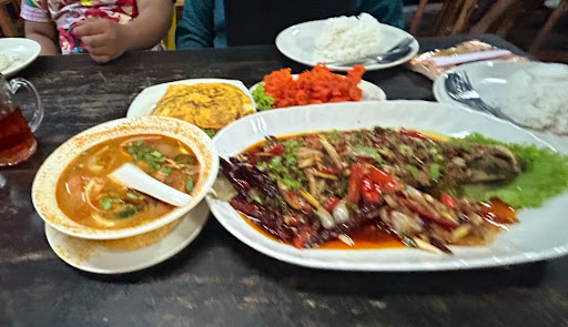 D'Menara 2 Tomyam Seafood