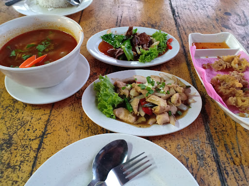 Azwan Tomyam Seafood