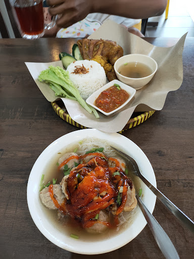 Restoran Bakso Warisan