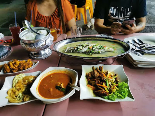 Restoran Makanan Laut Li Ewan Kuali Emas