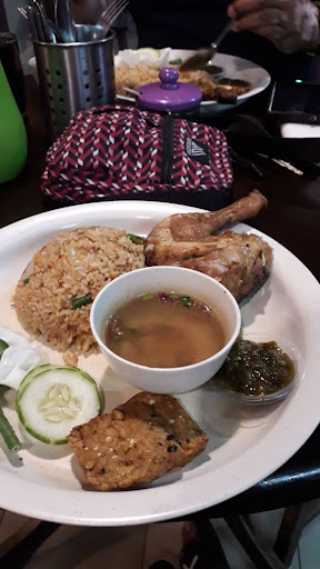 Restoran Ayam Penyet 3 Abdul Senai