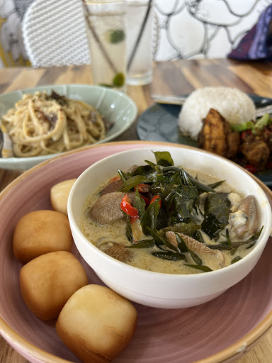 Bread & Butter Cafe