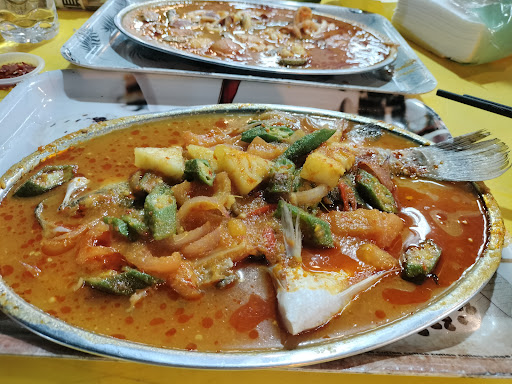 一家親茶餐室 RESTORAN YI JIA QIN