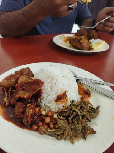 Nasi Lemak Panas Taman Pasu