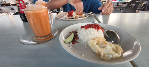Nasi Lemak Melor Gulai ikan panas-panas