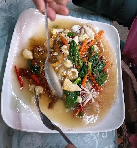 Restoran nasi ulam kaklong dan masakan panas