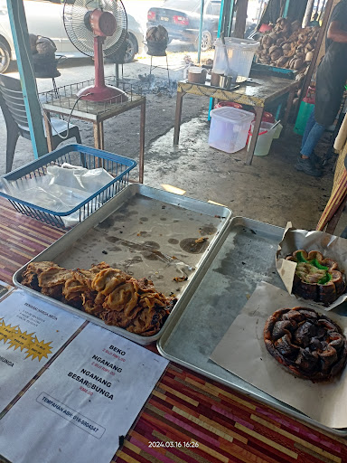 Warung Lauk Pilihan ( Akok Panas )