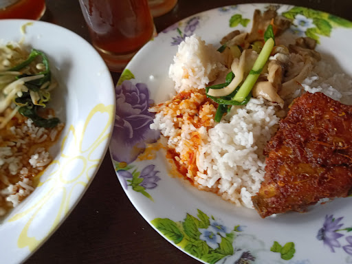 KEDAI MAKAN KAK ANA