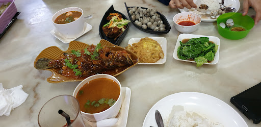 Dayana Ala Thai Seafood