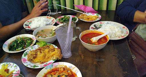 Pakleh Chicken Rice Restaurant
