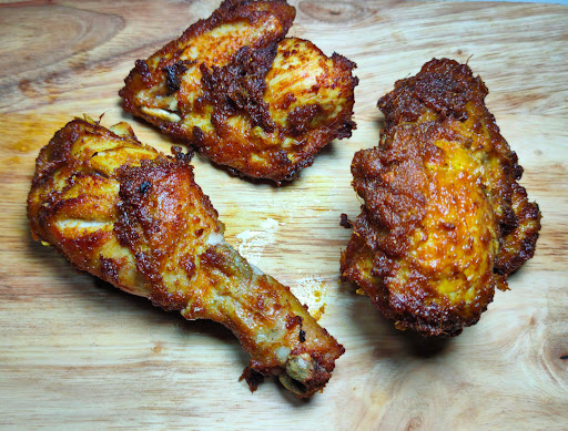 Logina's Nasi Lemak Pandan Ayam Rempah Panas