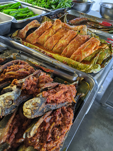 Kedai Makan Pokok Buluh