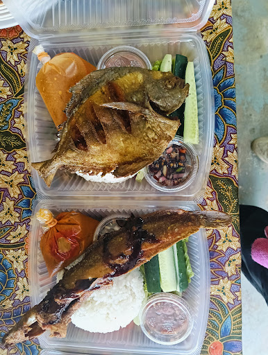 BAWAL PANAS & NASI TOMATO