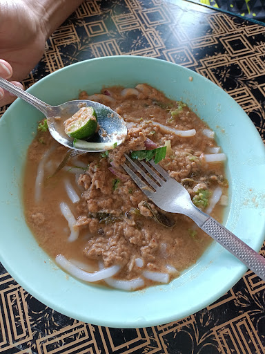 Warung Mama and Family