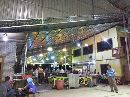 Restoran Puncak Damai