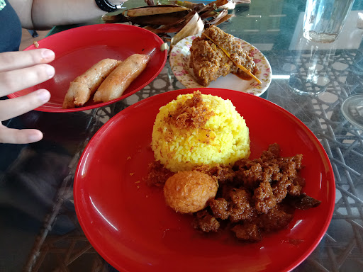 Restoran Haji Tamrin Istimewa Nasi Kuning