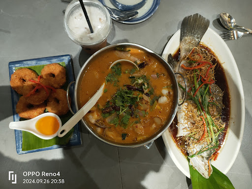 Thai Spoon Kitchen & Cafe