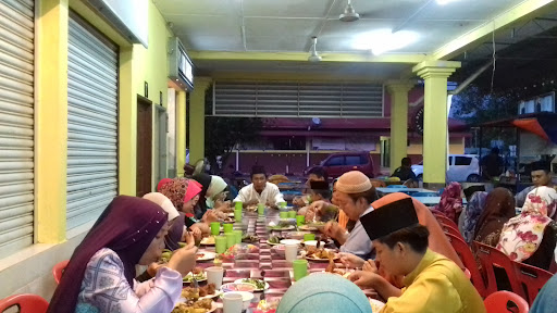 Taman Selera Baji Jaya block lama