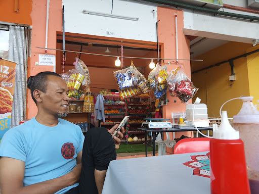 Kedai Buah & Makanan Panas Aira Chan