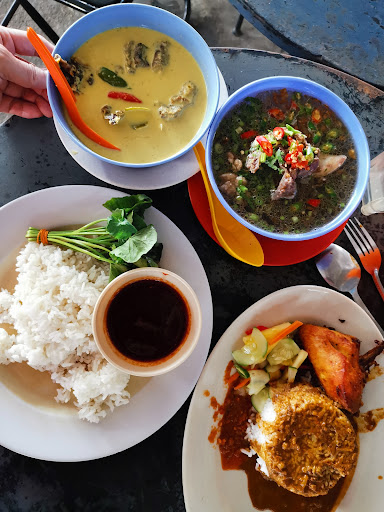 Warung Tok Janggut