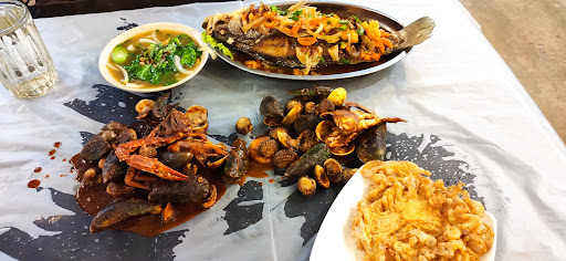 Warung Kuali Panas Kemaman Steamboat & Grill