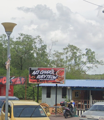 Azri Char Kuey Teow Masakan Panas