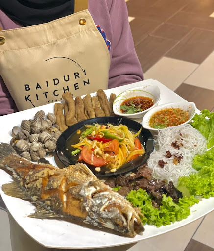 Baiduri Kitchen Kemaman – Ikan Bakar, Masakan Thai & Panas