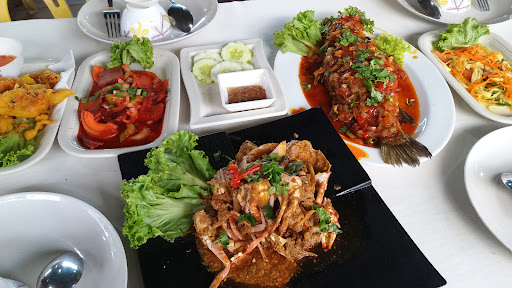J.River Restaurant