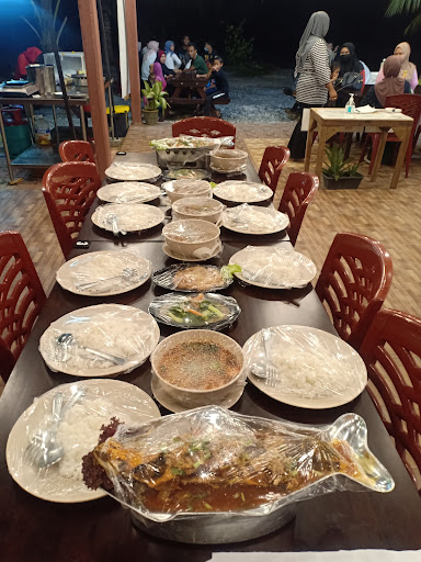 Warung Che Din