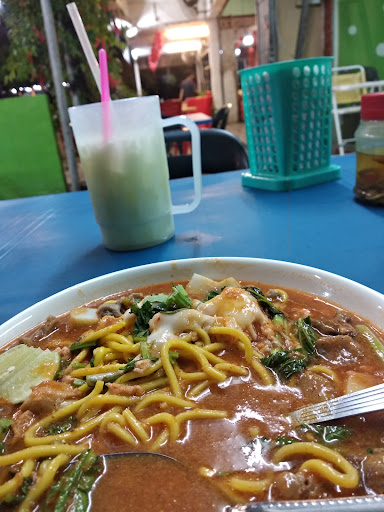 Kedai Makan Kak Esah ( taman emas )