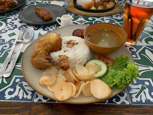 Cheeseu Bistro & Dessert Bar