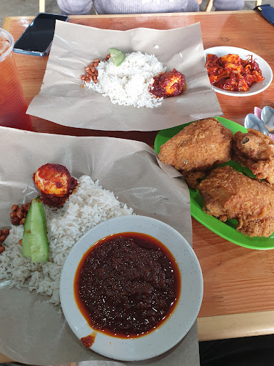 Nasi Lemak Ajak Wak Kentut