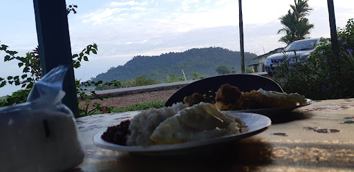 kedai makan depan sawah