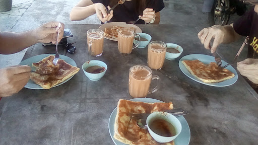 Warung Roti Canai Haji Dul • Simpang Tenggaroh
