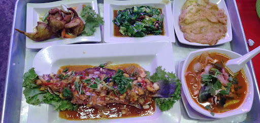 Restoran Makanan Laut Nur