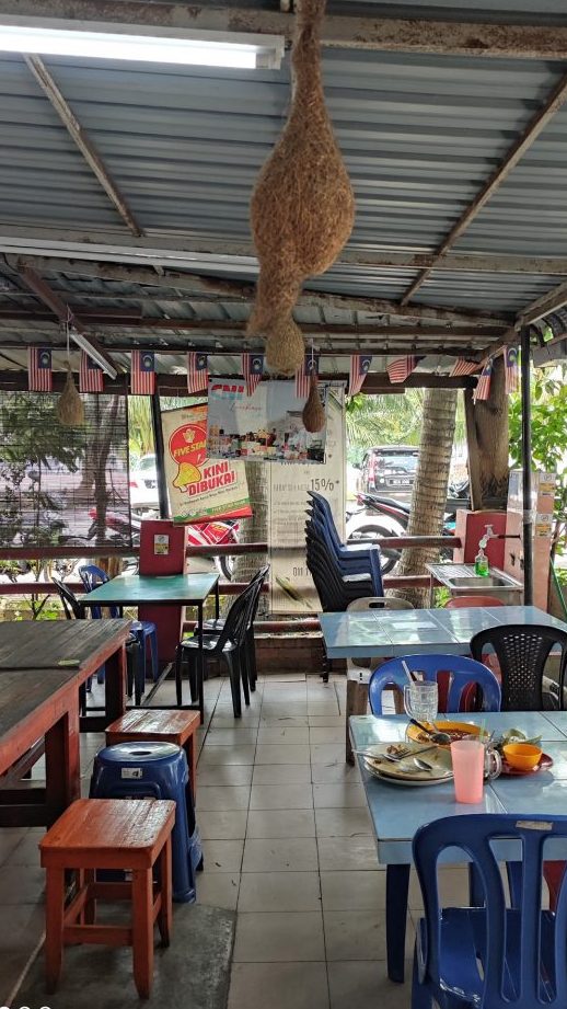kedai makan pak mat kampung pulau kelapa