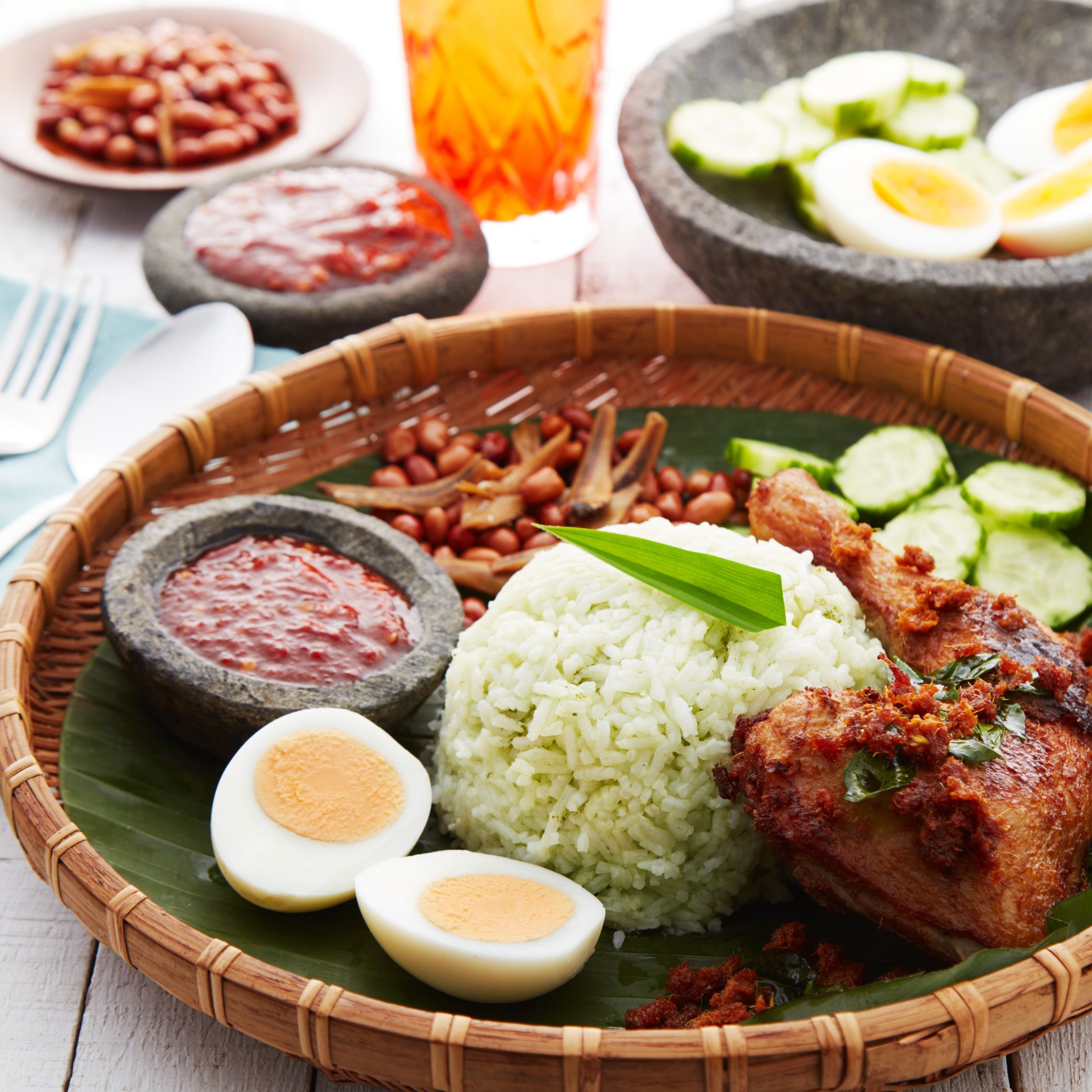 loginas nasi lemak pandan ayam rempah panas